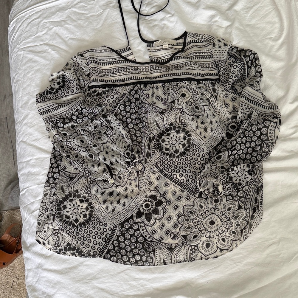 LOFT Black and White Floral Blouse